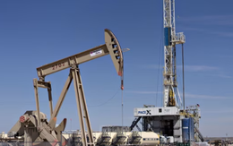 Mỹ áp thuế, dầu thô của một quốc gia bán 'đắt như tôm tươi': Trung Quốc mạnh tay chốt đơn, 7,3 triệu thùng dầu đang được giao hàng