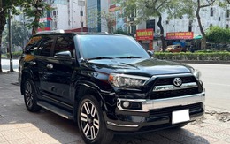 ‘Đàn anh’ Toyota Fortuner giá vẫn hơn 1,5 tỷ đồng sau 12 năm: Nội thất 4 ghế ‘chủ tịch’, nhiều trang bị xịn nhưng vẫn… đèn halogen