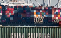 Lại ‘bom hàng’ tầm quốc tế: Trung Quốc hủy hơn chục nghìn tấn hàng của Mỹ, thuế xuất khẩu lên tới 172%