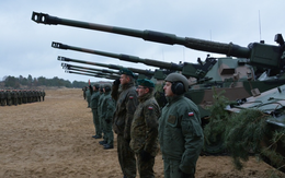 "Nhiệt tình" gửi vũ khí cho Ukraine, một quốc gia nhìn lại thấy kho vũ khí sắp cạn?