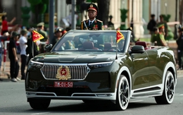 Cận cảnh xe VinFast VF 9 mui trần tại buổi tổng duyệt diễu binh, diễu hành kỷ niệm 50 năm Ngày Giải phóng miền Nam, Thống nhất đất nước