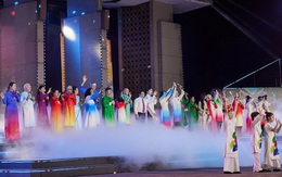 NTK Trần Phương Hoa tiết lộ áp lực khi thực hiện bộ sưu tập “Hòa bình rực rỡ”