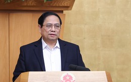 Bộ trưởng Bộ Công Thương đang báo cáo Thủ tướng việc Mỹ áp thuế mới