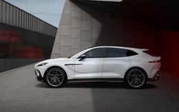 Nếu Aston Martin DBX chưa đủ mạnh thì bản này sẽ khiến bạn ‘nhấc người’: Tăng tốc 0-100km/h chỉ 3,3 giây dù nặng 2,2 tấn