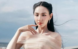 Hoa hậu Thuỳ Tiên bị tạm hoãn xuất cảnh