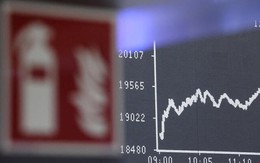 Mỹ áp thuế 104% với Trung Quốc, phố Wall chao đảo