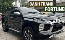 Mitsubishi Pajero Sport 2025 giá còn 1,16 tỷ đồng tại đại lý: Là bản 'tách set' bán giới hạn, máy xăng mạnh nhất phân khúc, đấu Fortuner