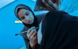 Làm đẹp giữa đống đổ nát ở Gaza