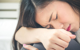 Đưa cháu trai đi công viên, cháu chỉ lên tòa nhà cao tầng và nói một câu khiến tôi chết lặng, lòng như lửa đốt