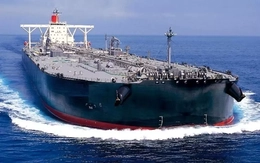 Anh áp đặt lệnh trừng phạt lớn nhất đối với hạm đội bóng tối
