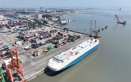 Châu Âu báo động tìm cách lấy lại các cảng đã được Trung Quốc mua