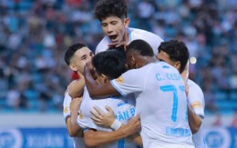 Xuân Son nhảy múa, CLB Nam Định thắng kịch tính, tiến sát đến chức vô địch V.League