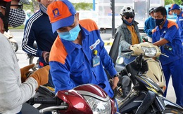 Đề xuất giảm 2% thuế VAT với xăng dầu, máy giặt, lò vi sóng