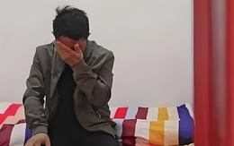 Bị sa thải sau 20 năm cống hiến, ngày rời đi, tôi nhận được 1 phong bì từ sếp: Bên trong không phải tiền mà là thứ không ngờ đến