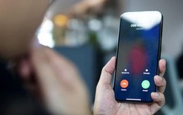 Bố liên tục gọi điện nhờ chuyển khoản 740 triệu đồng, con trai sau khi yêu cầu ông kiểm tra lại tài khoản ngân hàng thì lập tức đến công an trình báo