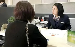 Đi gửi 15 tỷ tiền đền bù đất, chiều đến rút thì số dư chỉ còn 0 đồng, ngân hàng tuyên bố “Lỗi thuộc về anh chị”