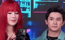 Diệp Lâm Anh và tình trẻ xuất hiện chung trên sóng livestream, bị soi có thái độ khác lạ