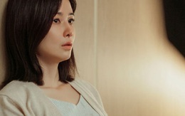 Đoán đúng mật khẩu điện thoại con gái, tôi mở ra rồi chết lặng với loạt biểu cảm của nó trong nhóm chat lạ