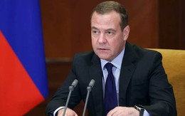 Ông Medvedev cảnh báo về 'cơ hội cuối cùng' dành cho Ukraine