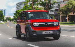 VinFast của ông Phạm Nhật Vượng gây sốc với bảng giá mới, xe máy điện sẽ rẻ hơn xe xăng