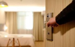 Thứ ai cũng nghĩ sạch nhưng được ví như “ổ chứa” vi khuẩn: Bẩn hơn bồn cầu 40 lần, là nguồn lây Covid-19