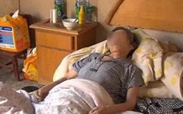 Bệnh liệt giường vẫn phải có mặt để quét sinh trắc học và rút sổ tiết kiệm 180 triệu, bà cụ qua đời sau 2 tiếng chờ đợi: Ngân hàng Trung Quốc lên tiếng nói “sự thật”?