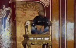 Ngai vua triều Nguyễn - Bảo vật quốc gia bị người đàn ông "có biểu hiện loạn thần" xâm hại