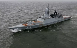 Quân đội bắt đầu hộ tống các tàu của hạm đội bóng tối