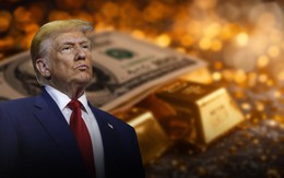 Vàng mất giá nhanh, nhà đầu tư thận trọng trước biến động từ chính sách của Mỹ