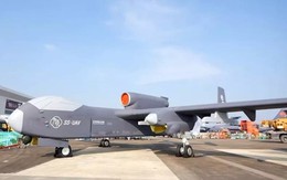 Tranh cãi xung quanh việc Trung Quốc thử nghiệm 'UAV mẹ' mang 100 drone con