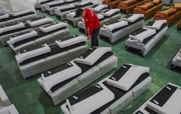 Thuế quan của Trump bắt đầu “gõ cửa” từng hộ gia đình Mỹ, giá một mặt hàng cao kỷ lục: Liệu lạm phát có tăng vọt những tháng tới?