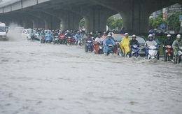 Gió mùa đông bắc liên tục tràn về giữa mùa hè, mưa to vượt kỷ lục: Chuyên gia nói gì?