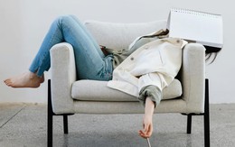 Đầu tư bạc tỷ, nhận "trái đắng": Nỗi lòng phụ huynh với thế hệ "nằm yên"