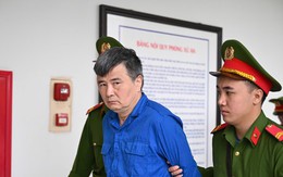 Dẫn giải cựu vụ phó thuộc Bộ Công Thương và các bị cáo trong vụ đưa nhận hối lộ tới toà