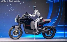 Honda chính thức ra mắt mẫu xe máy điện công suất lớn, công nghệ như ô tô, có giá hơn 100 triệu đồng!