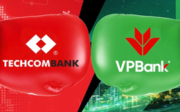 So găng 2 ngân hàng tư nhân lớn nhất: Tiền gửi khách hàng tại Techcombank bất ngờ tăng trưởng âm, lần đầu tiên bị VPBank bỏ xa, nhưng lợi nhuận 'lập lại trật tự cũ'