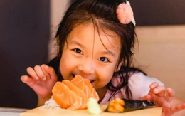 4 dấu hiệu cho thấy bố mẹ đang nuôi dạy con cái quá ngây thơ: Khi trưởng thành, bước vào xã hội, con dễ bị lừa gạt