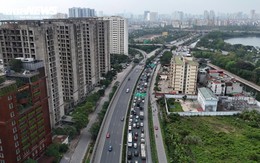 Người dân quay lại Hà Nội sớm, cao tốc Pháp Vân - Cầu Giẽ ùn ứ hơn 5km