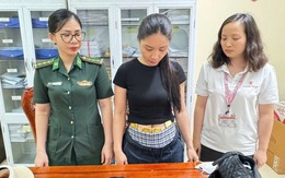 Người phụ nữ buộc 4 kg vàng ngang bụng qua cửa khẩu