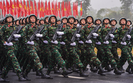 Bất ngờ vũ khí "Made in Vietnam" diễu binh: Ngôi sao đưa Việt Nam vươn mình, chuyên gia Nga rất muốn thử