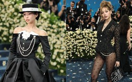 Jennie (BlackPink) kín đáo vẫn ăn đứt Lisa diện quần như nội y ở Met Gala