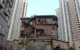 Chủ căn nhà 3 tầng không chịu di dời dù được chủ đầu tư bồi thường hơn 35 tỷ đồng, tuyên bố: “Nhà tôi 1.000 tỷ mới xứng đáng”