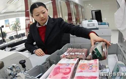 Người phụ nữ yêu cầu chuyển khoản 1,56 tỷ đồng nhưng nhân viên thông báo chỉ nhận được 1,55 tỷ tiền mặt, chủ tịch ngân hàng tuyên bố: “Chưa xác định nguyên do nhưng vẫn bồi thường”