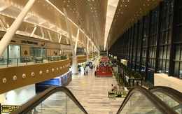 Nhà ga T3 Tân Sơn Nhất bị "dột" sau mưa lớn?