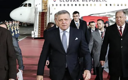 Thủ tướng Slovakia phải bay đường vòng đến Moskva dự Lễ duyệt binh 9/5