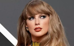 Taylor Swift cầu cứu