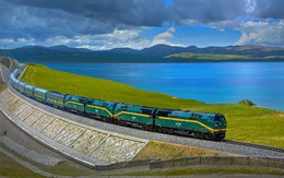 Chuyến tàu chạy gần 2000km, đi mất 2 ngày: Du khách nhận xét "Như một giấc mơ"