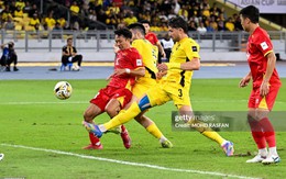 "FIFA cần xem lại luật nhập tịch, chứ để ồ ạt như Malaysia thì…"