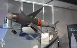 Xuồng không người lái Magura V7 trang bị phiên bản mới nhất của tên lửa AIM-9