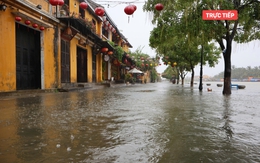 Ảnh hưởng bão số 1: Phố cổ Hội An ngập sâu, sạt lở nhiều điểm đường lên bán đảo Sơn Trà